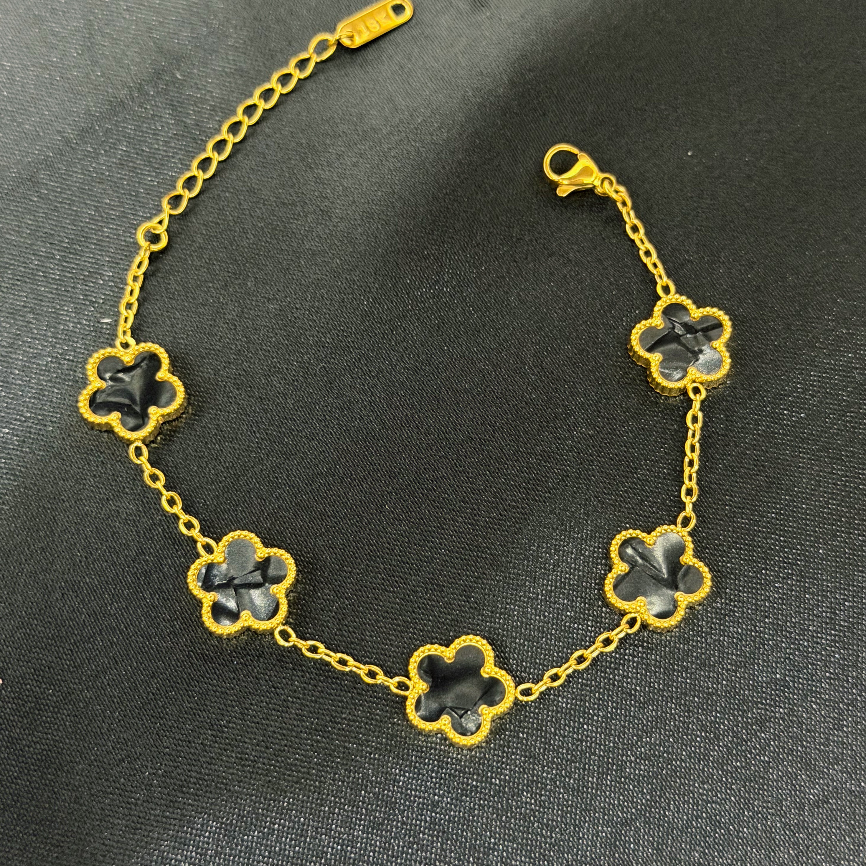 Pearl flower bracelet